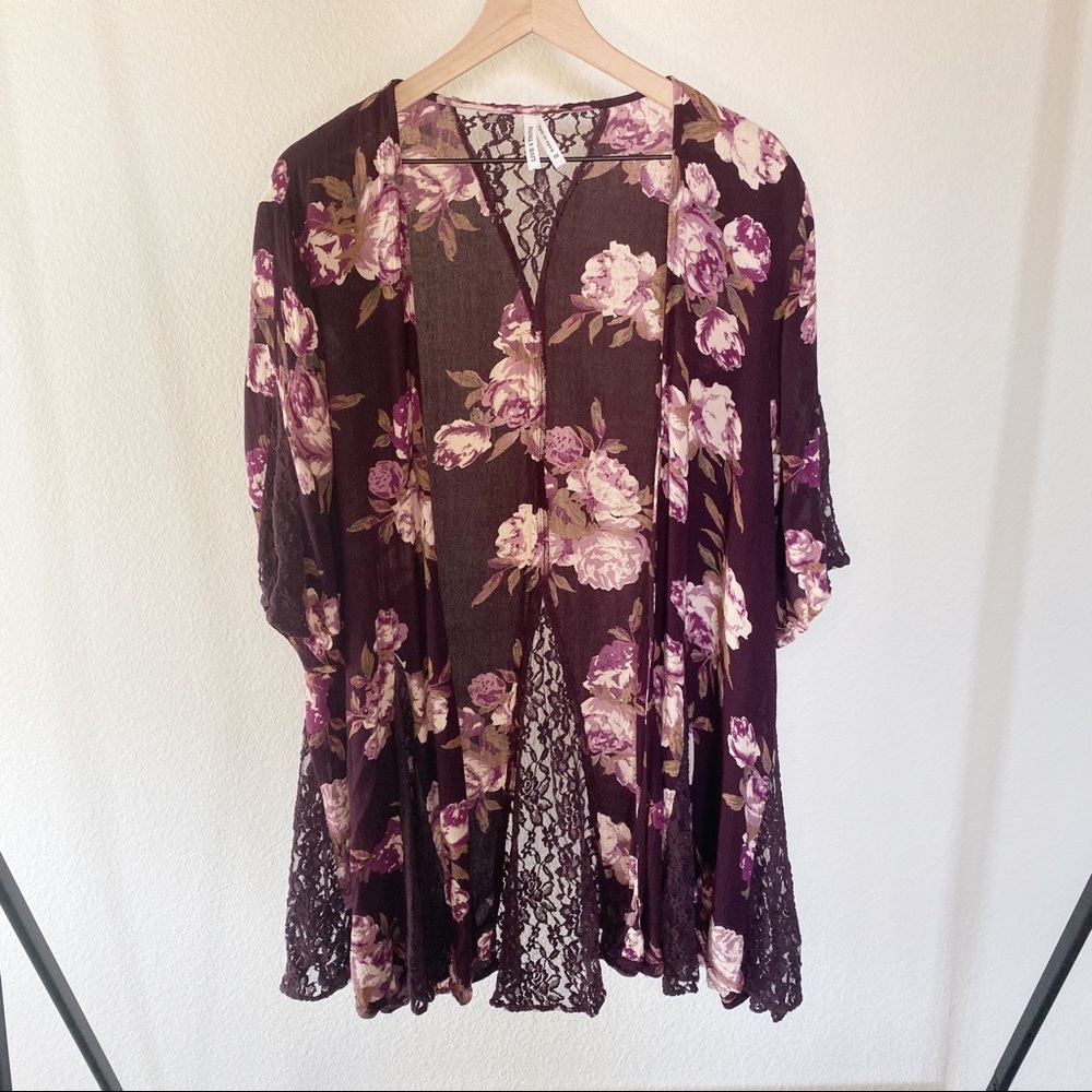live 4 truth Floral and Lace Kimono